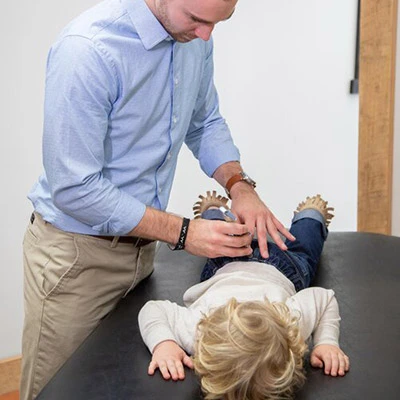 Chiropractor Park Ridge IL Ryan Maxwell Pediatric Adjustment